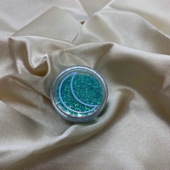 Cosmetic glitter - Picture 2 of 2